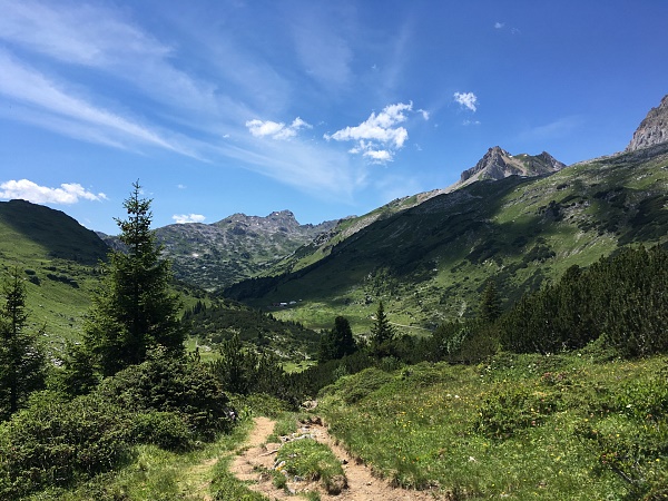 Engelsfigur_Hotel Angela_Lech_Arlberg