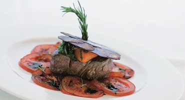 steak-trüffelkartoffel-tomaten-restaurant-angela-lech